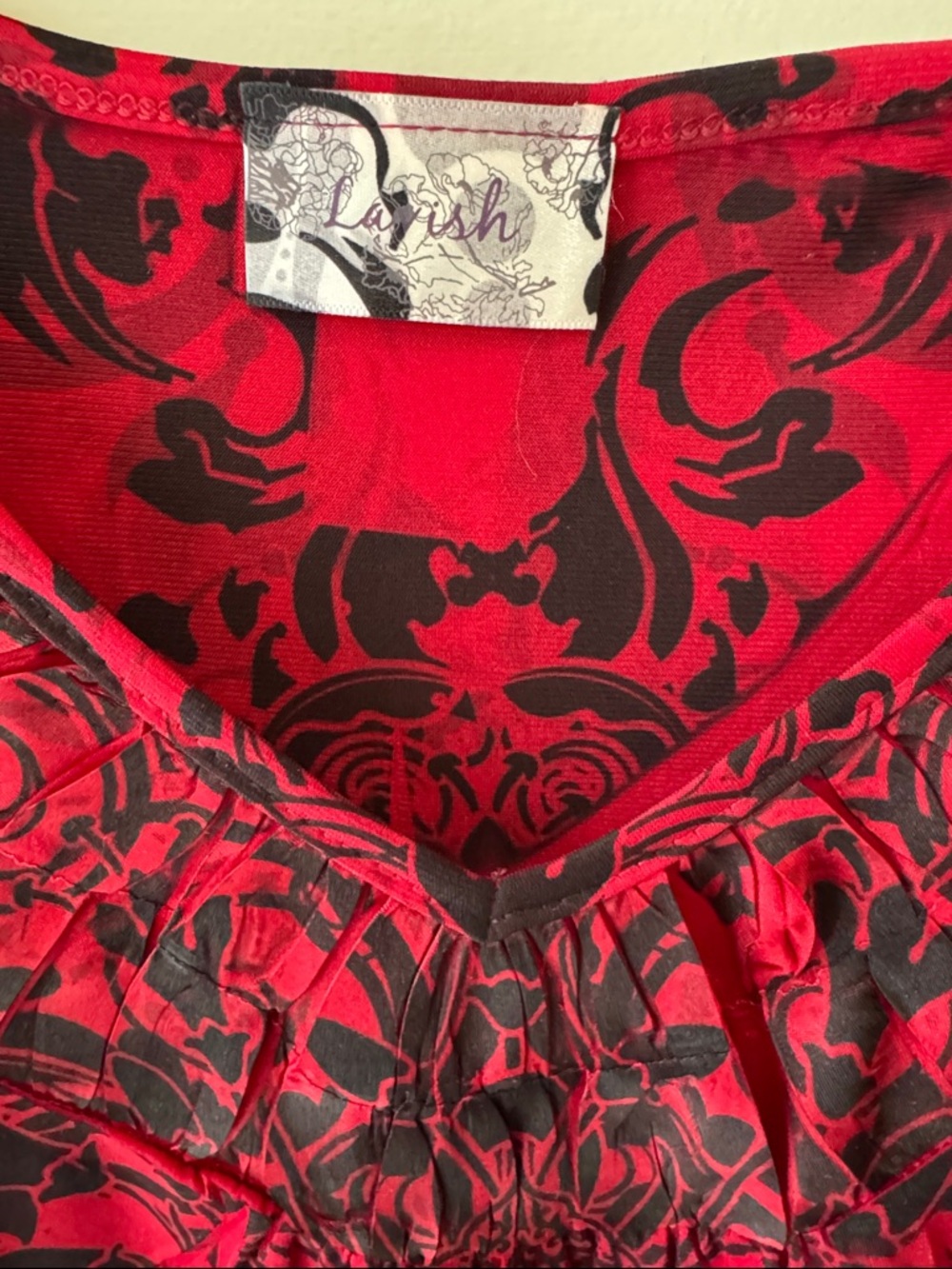Women's Red and Black Printed Scoop Neck Top with 3/4 Sleeve - Picture 2 of 6